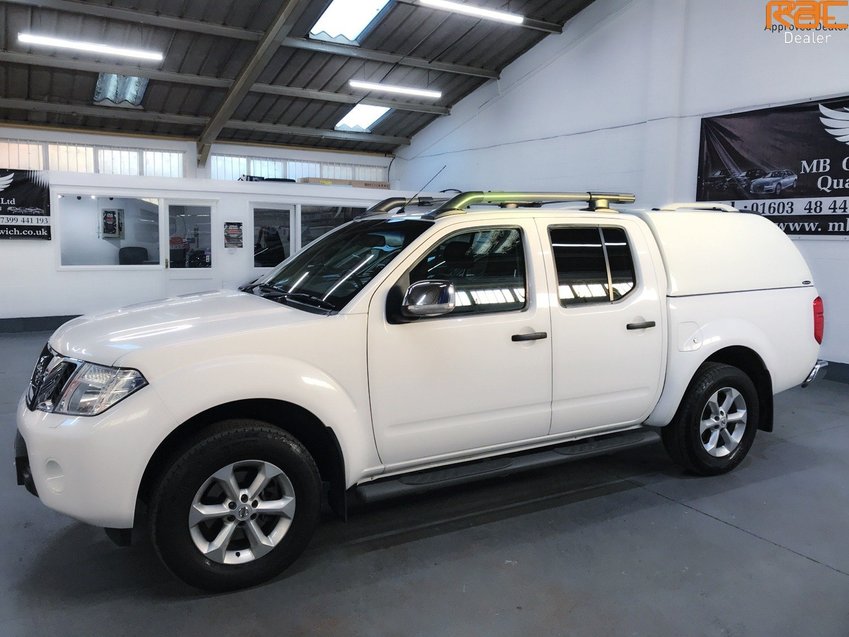 NISSAN NAVARA