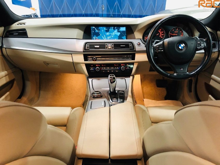 BMW 5 SERIES