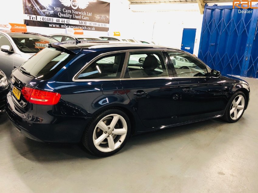 AUDI A4