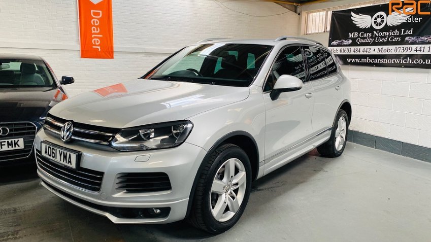 VOLKSWAGEN TOUAREG