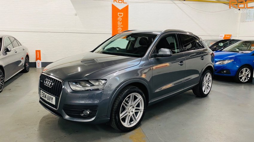 AUDI Q3