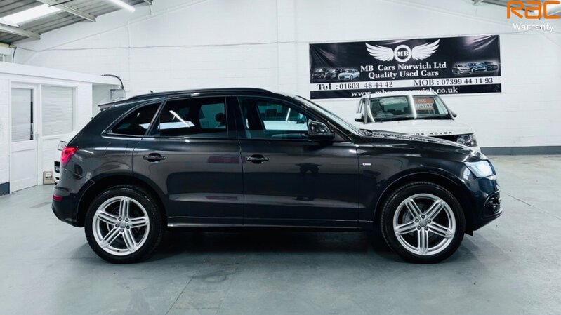 AUDI Q5